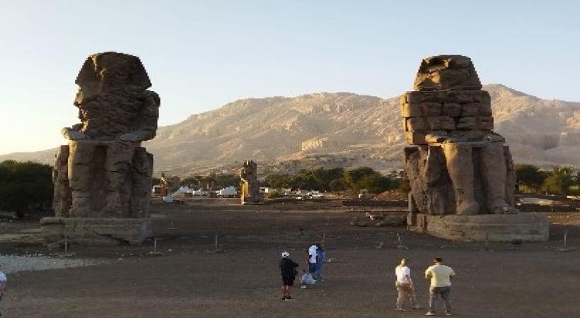 Luxor Valley Of The Kings ( By Bus )